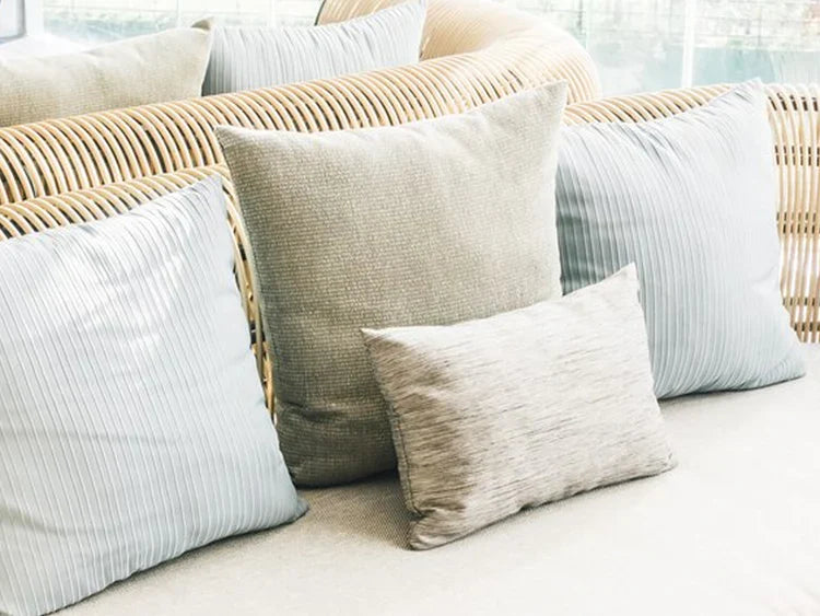 Blankets & Bedding
