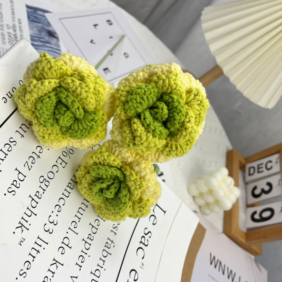 Overturn Pointed Rose Wool Hand-woven Flower Finished Product