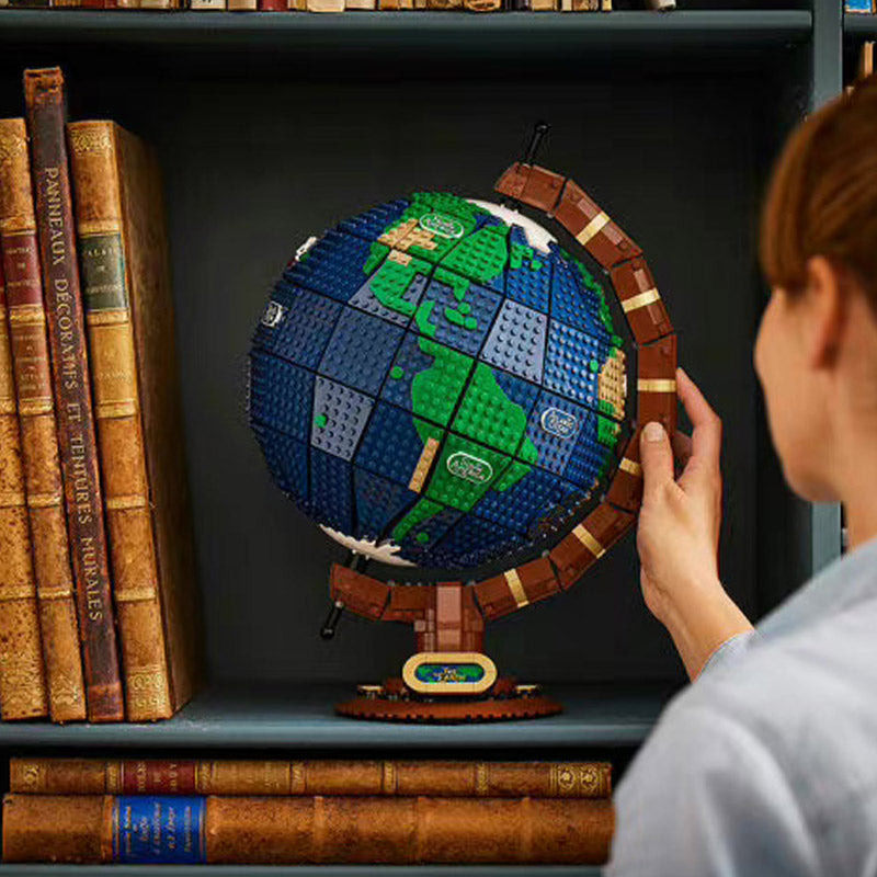 Globe Creative Model Building Block Toy