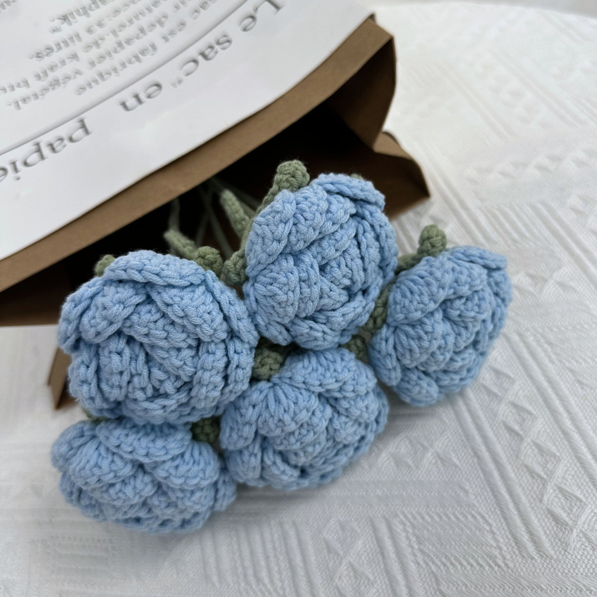 Overturn Pointed Rose Wool Hand-woven Flower Finished Product