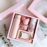 Logo customization company gives employees and customers practical hand gift boxes