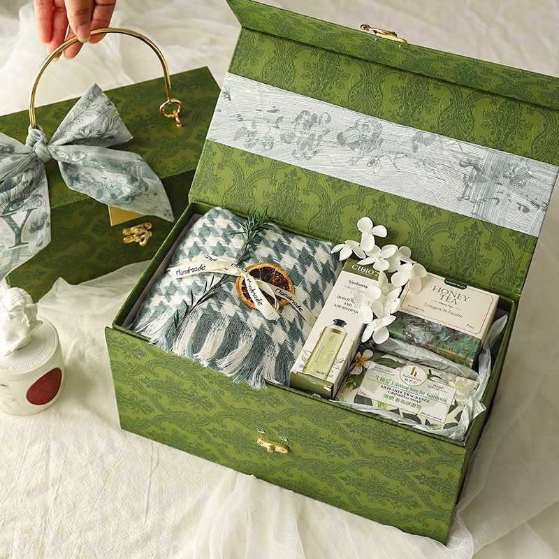 Gift For Girlfriend Niche Winter Scarf Gift Box