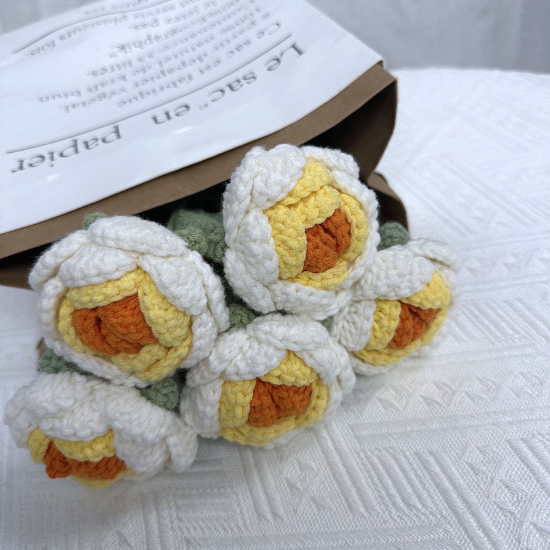 Overturn Pointed Rose Wool Hand-woven Flower Finished Product