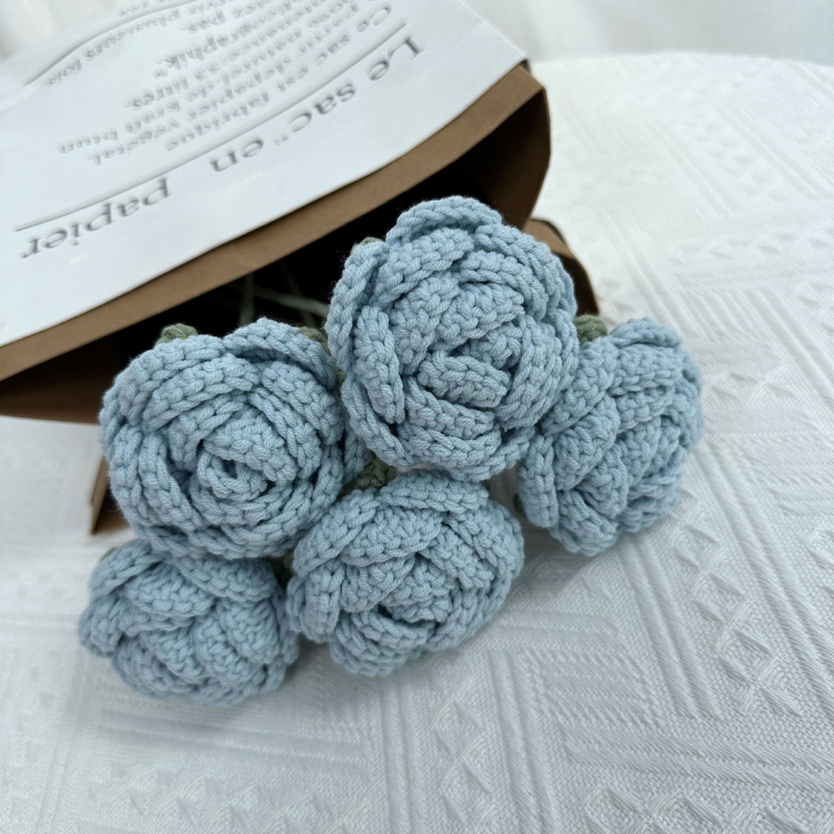 Overturn Pointed Rose Wool Hand-woven Flower Finished Product