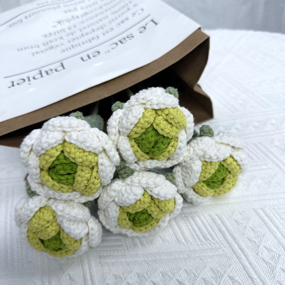 Overturn Pointed Rose Wool Hand-woven Flower Finished Product