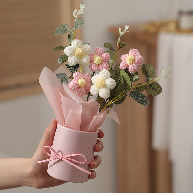 DIY Hand-woven Knitted Flower Decorations