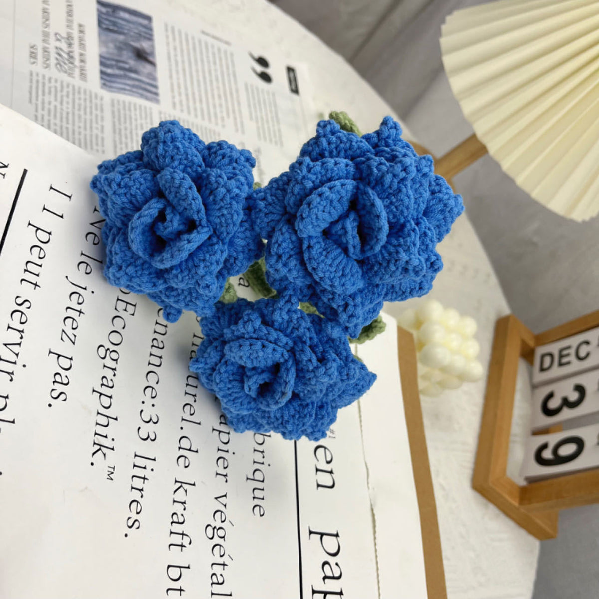 Overturn Pointed Rose Wool Hand-woven Flower Finished Product