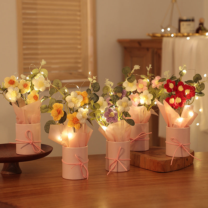 DIY Hand-woven Knitted Flower Decorations